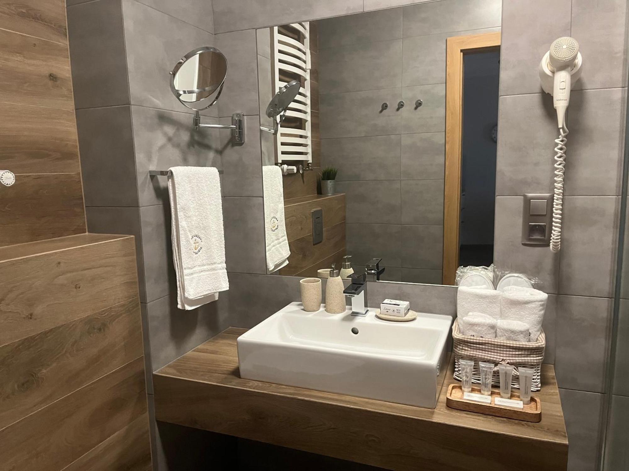 Apartamenty Kapitanskie Blizej Morza Kolobrzeg Exterior photo